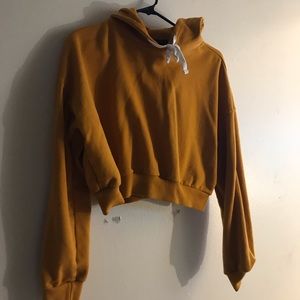 Cropped hoodie